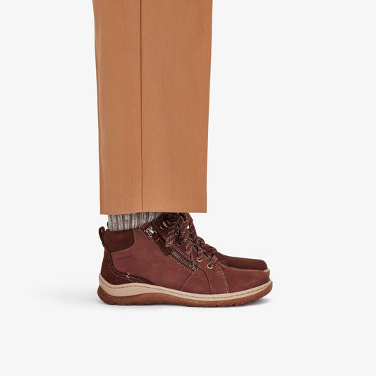 Orlene Top Waterproof British Tan Nubuck | Clarks Sale