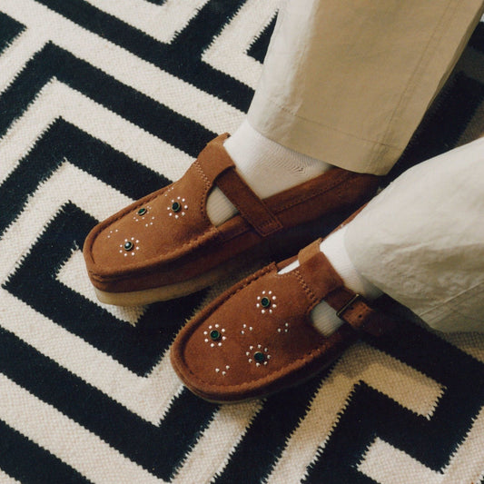 Wallabee T Bar Brown/Orange Suede | Clarks