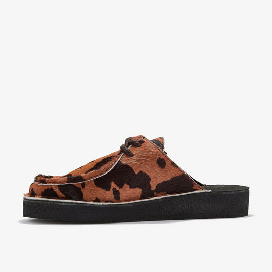 Desert Nomad Mule Brown Cow Print | Clarks Onsale