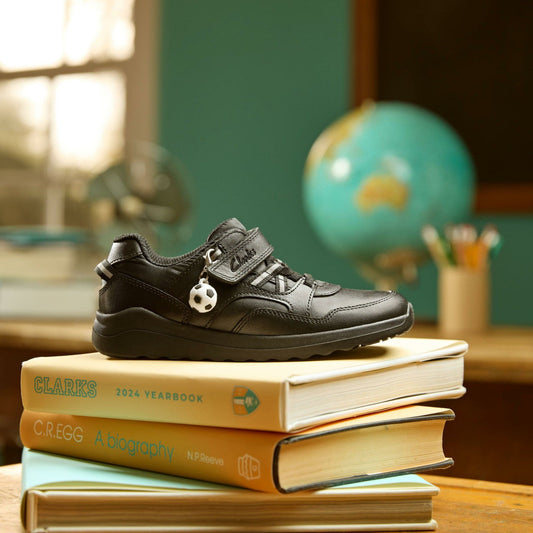 Daze Kick Kid Black | Clarks Discount