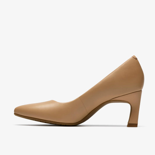 Tammitha Eve Beige Leather - US 6817