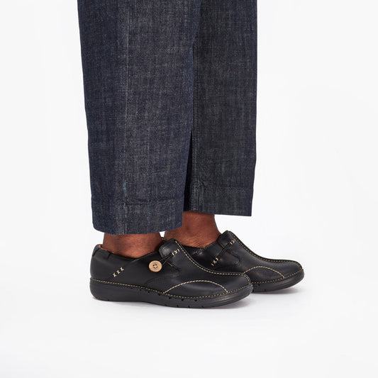 Un Loop Black Leather | Clarks For Sale