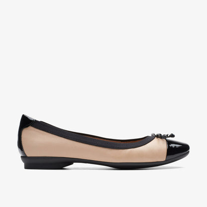 Candra Glow Praline Leather | Clarks