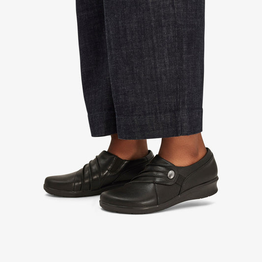 Hope Roxanne Black | Clarks