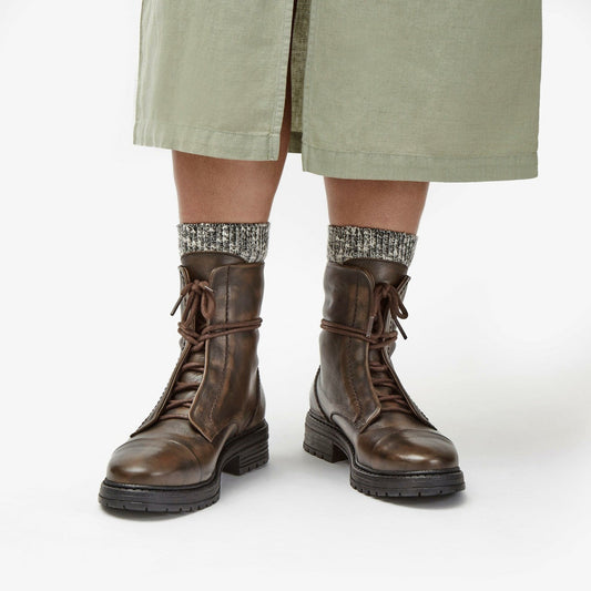 Rixley Lace Dark Brown Leather | Clarks Sale