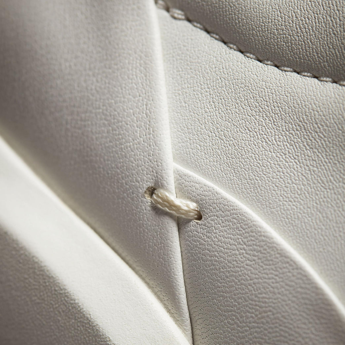 Tivoli Zip Off White Leather - US 3400