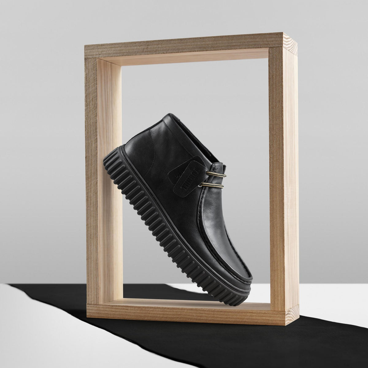 Torhill Hi Black Leather - US 7546