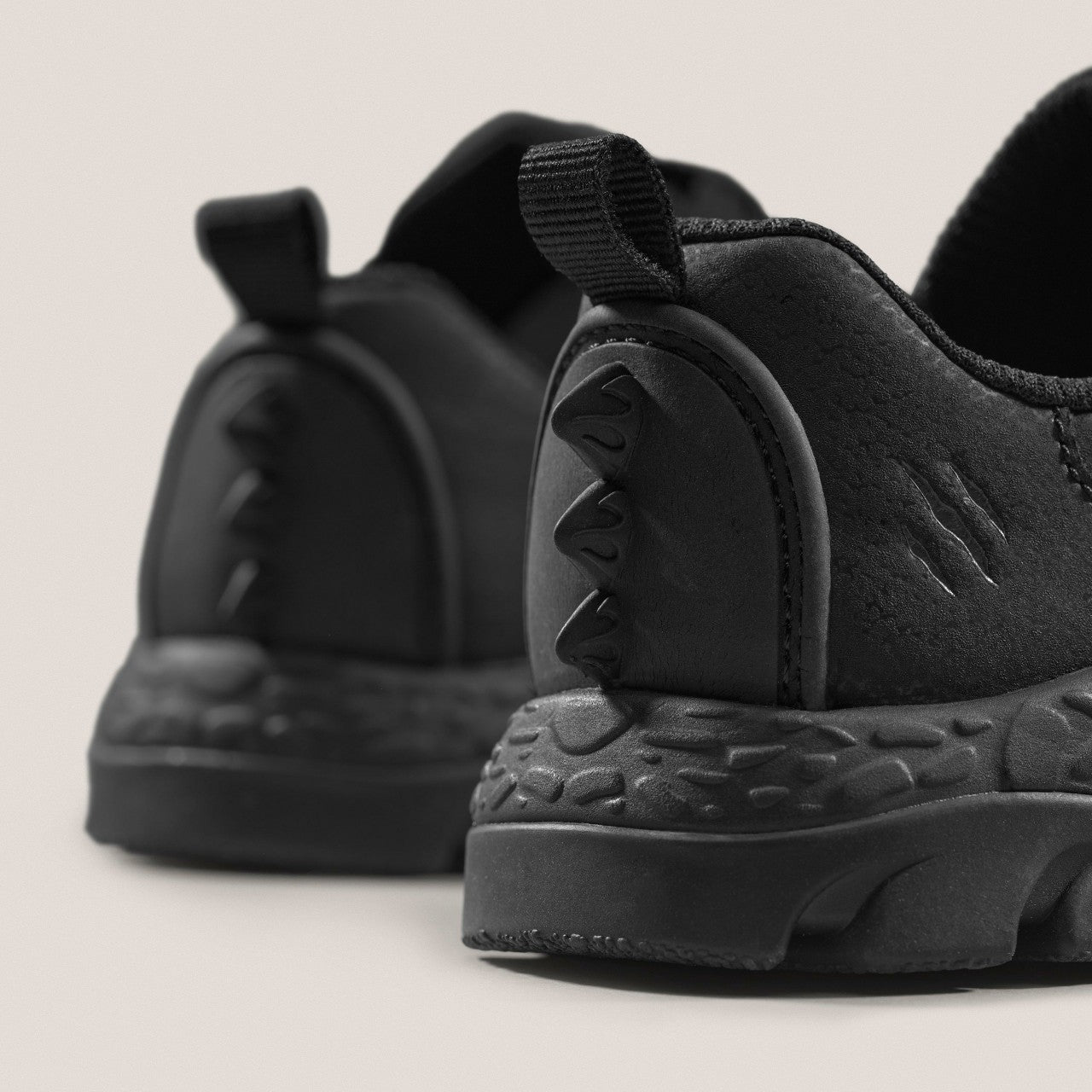 Steggy 2 Pace Kid Black Leather | Clarks