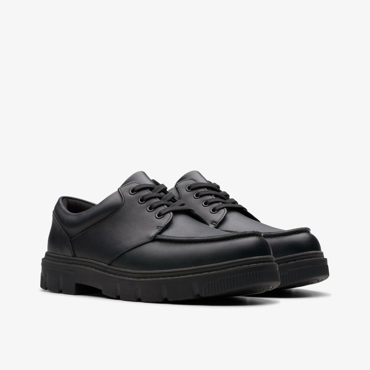 Lorcam Edge Youth Black Leather | Clarks Onsale