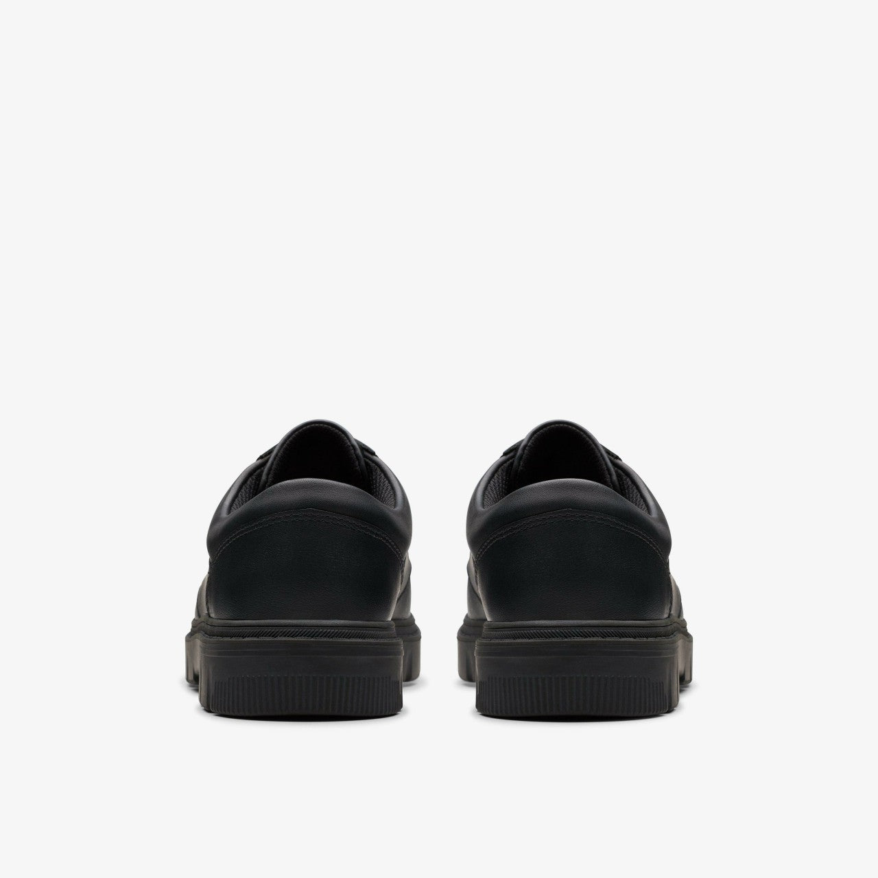 Lorcam Edge Youth Black Leather | Clarks Onsale