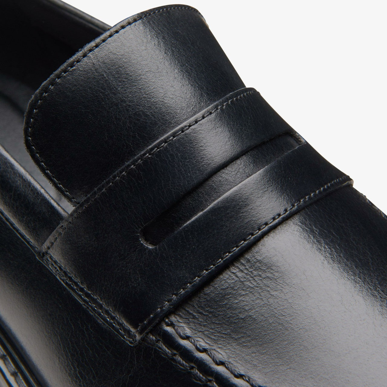 Aldwin Step Loafer Black Leather | Clarks Onsale