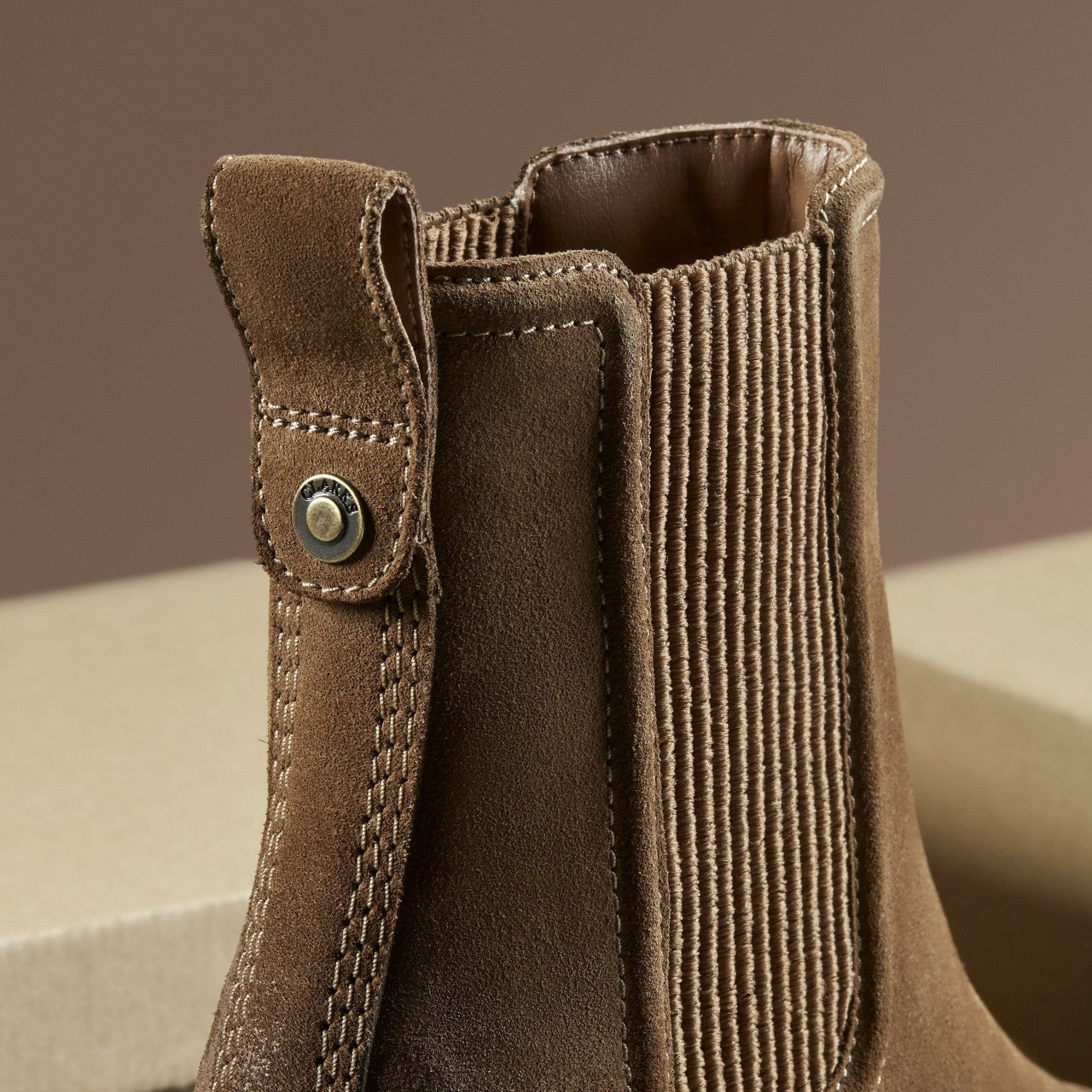 Chamberly Top Walnut Suede | Clarks