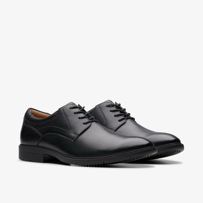 Eldredge Plain Black Leather | Clarks Discount