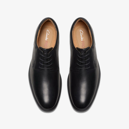 Eldredge Plain Black Leather | Clarks Discount