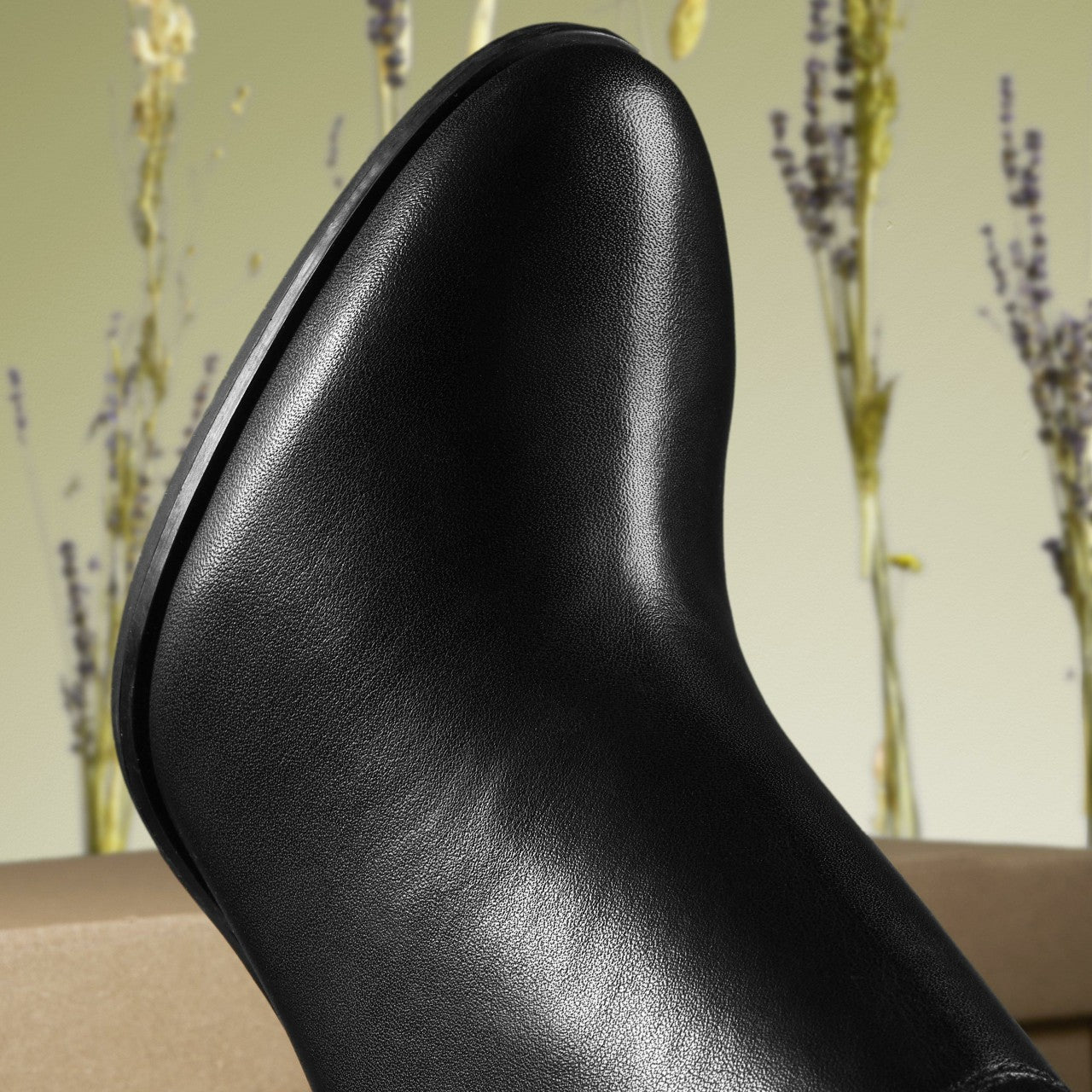 Freva 85 Slouch Black Leather | Clarks