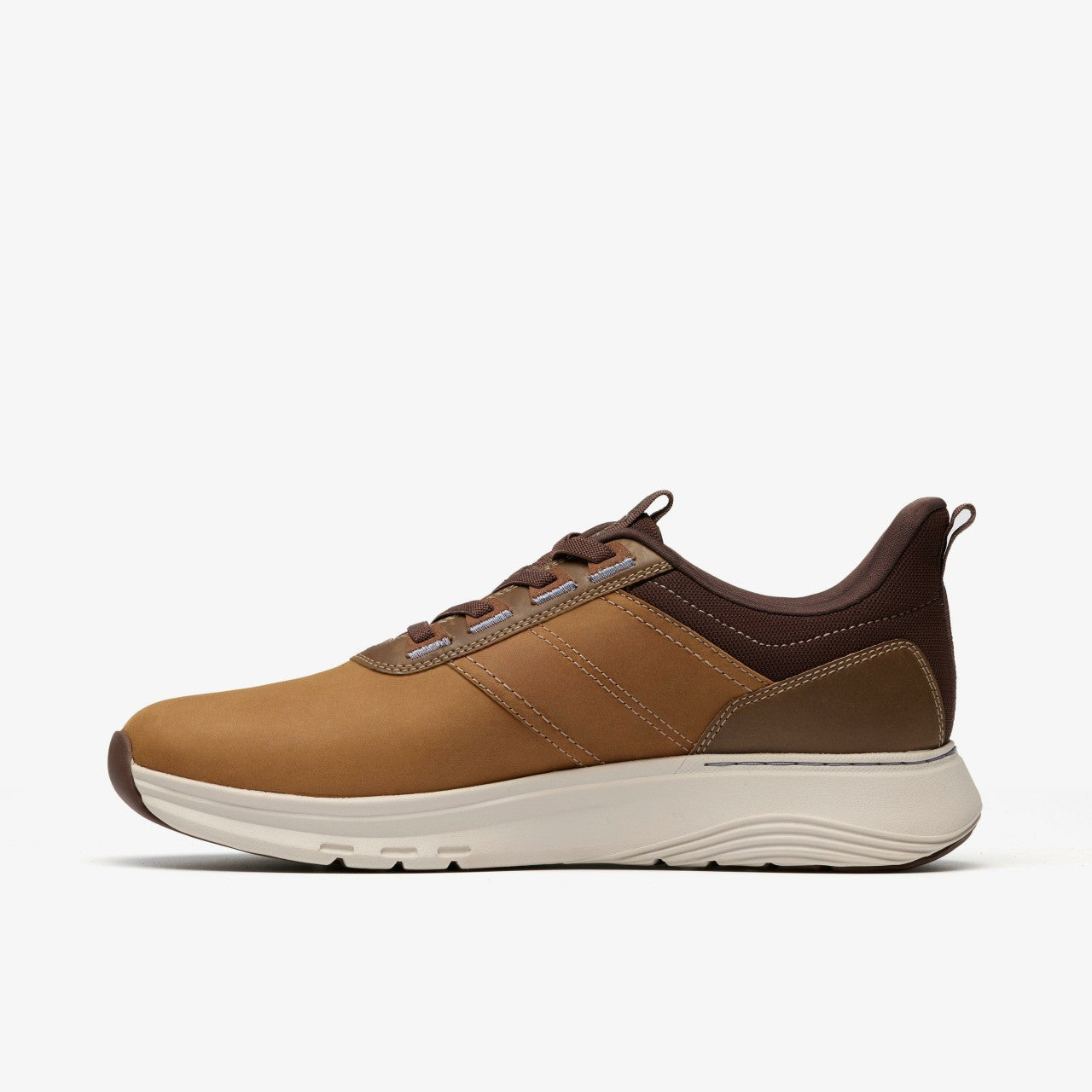 Motion Trek LX Dark Tan Leather | Clarks Onsale
