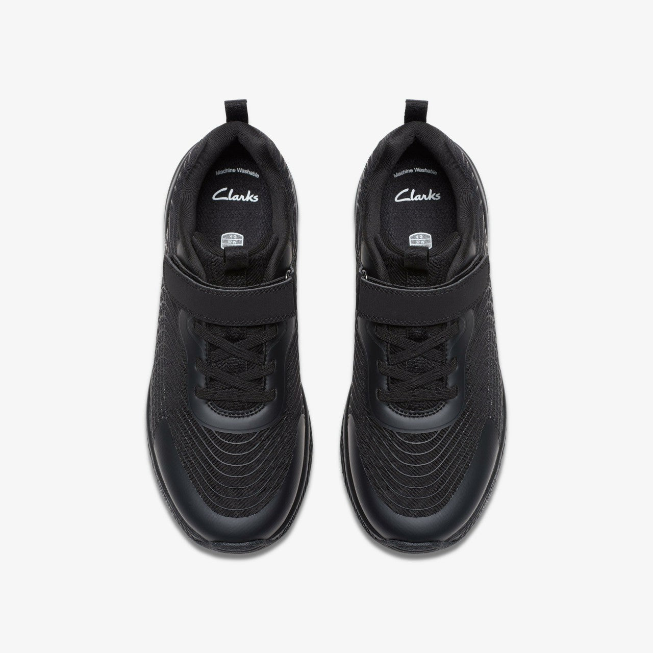 Deyes Dash Youth Black/Black | Clarks US