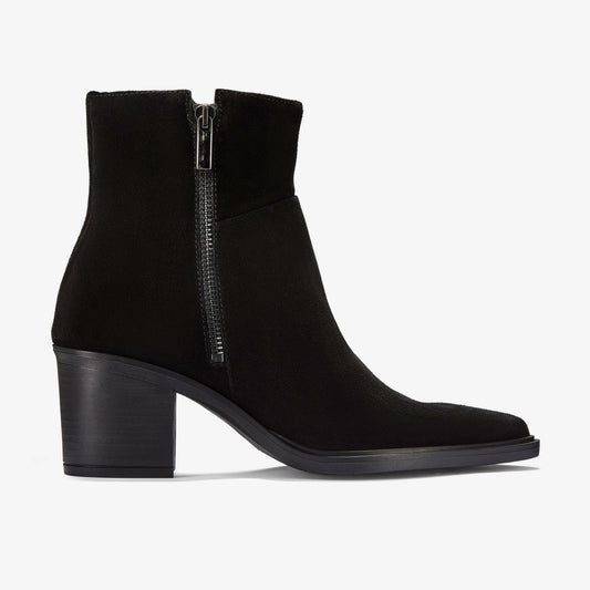 Jesse Zip Black Suede | Clarks