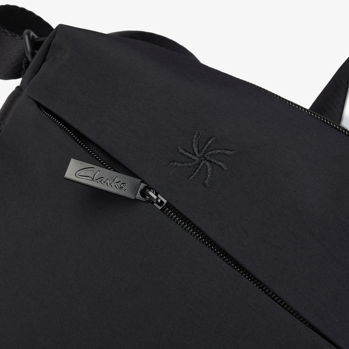 Cloudsteppers Crossbody Bag Black - US 6385