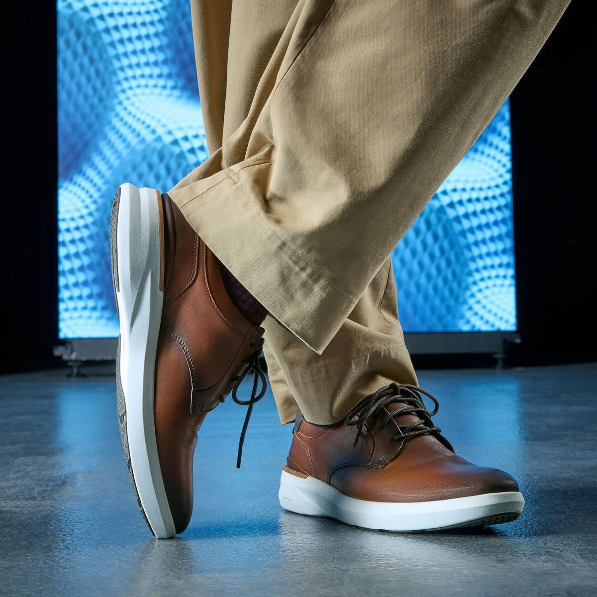 Code Hybrid Plain Tan Leather - US 0999