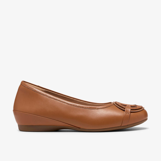 Cathrynn Luna Tan - US 9988